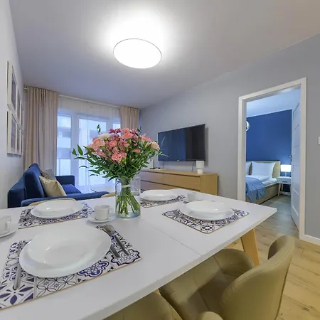 Kasprowicza Z Basenem I Parkingiem W Cenie - Holiday City Kołobrzeg