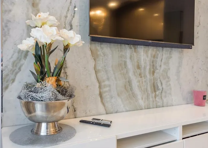 Kasprowicza Z Basenem I Parkingiem W Cenie - Holiday City Apartment *