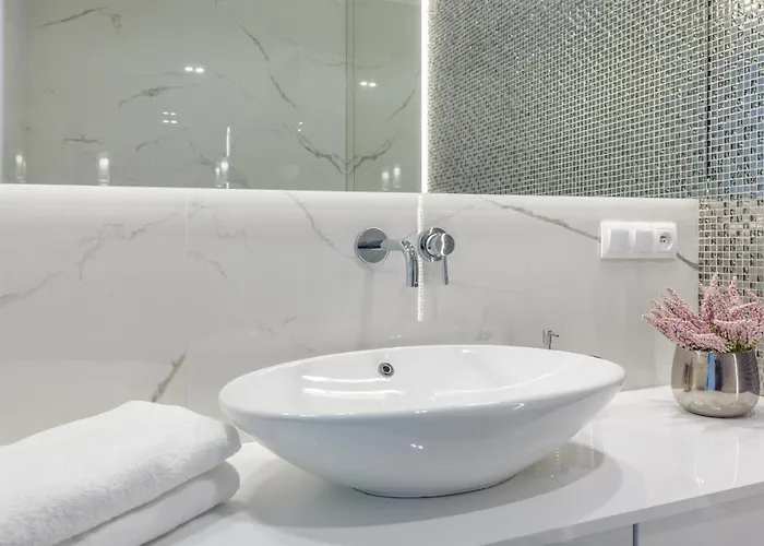 Kasprowicza Z Basenem I Parkingiem W Cenie - Holiday City Apartment