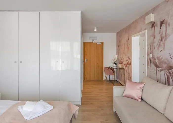 Kasprowicza Z Basenem I Parkingiem W Cenie - Holiday City Apartment